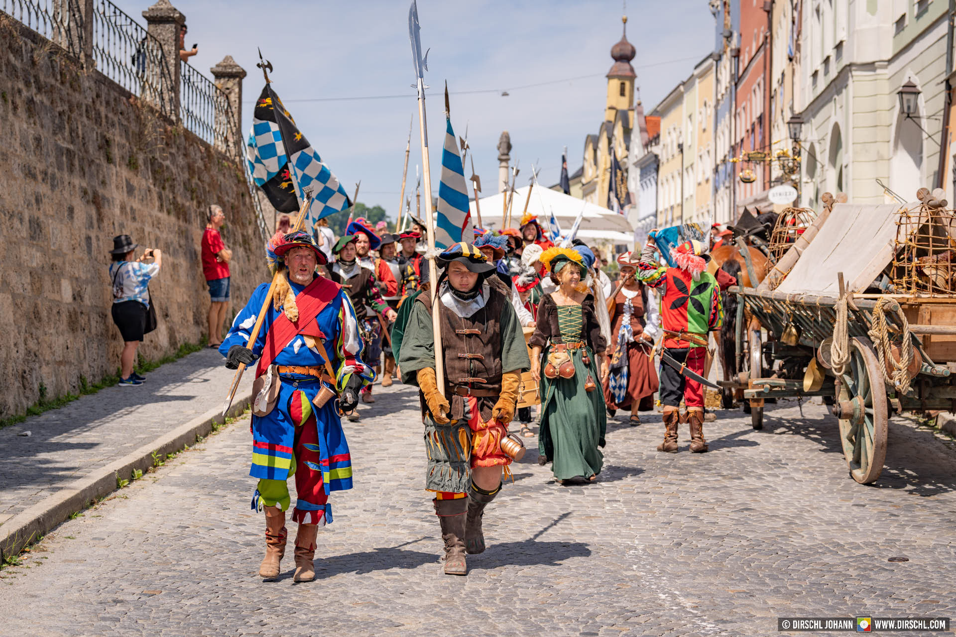 D_AÖ_Burghausen_Burgfest 2023 Einzug (Dirschl Johann)_DSC09934