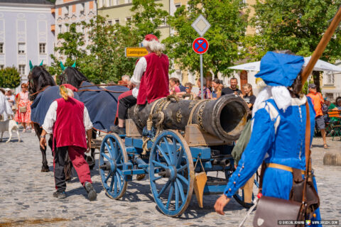 D_AÖ_Burghausen_Burgfest 2023 Einzug (Dirschl Johann)_DSC09982