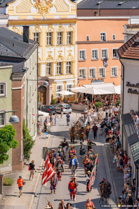 D_AÖ_Burghausen_Burgfest 2023 Einzug (Dirschl Johann)_DSC09983