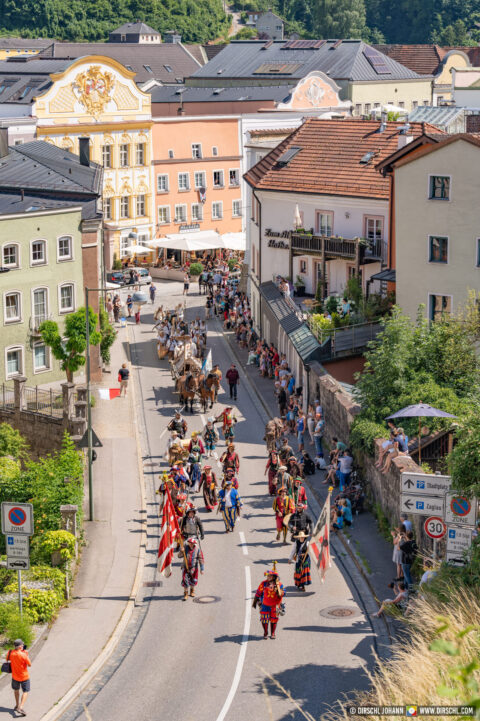 D_AÖ_Burghausen_Burgfest 2023 Einzug (Dirschl Johann)_DSC09989