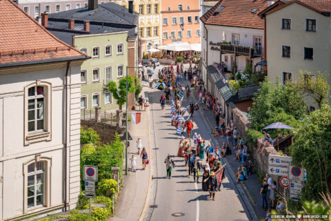 D_AÖ_Burghausen_Burgfest 2023 Einzug (Dirschl Johann)_DSC09996