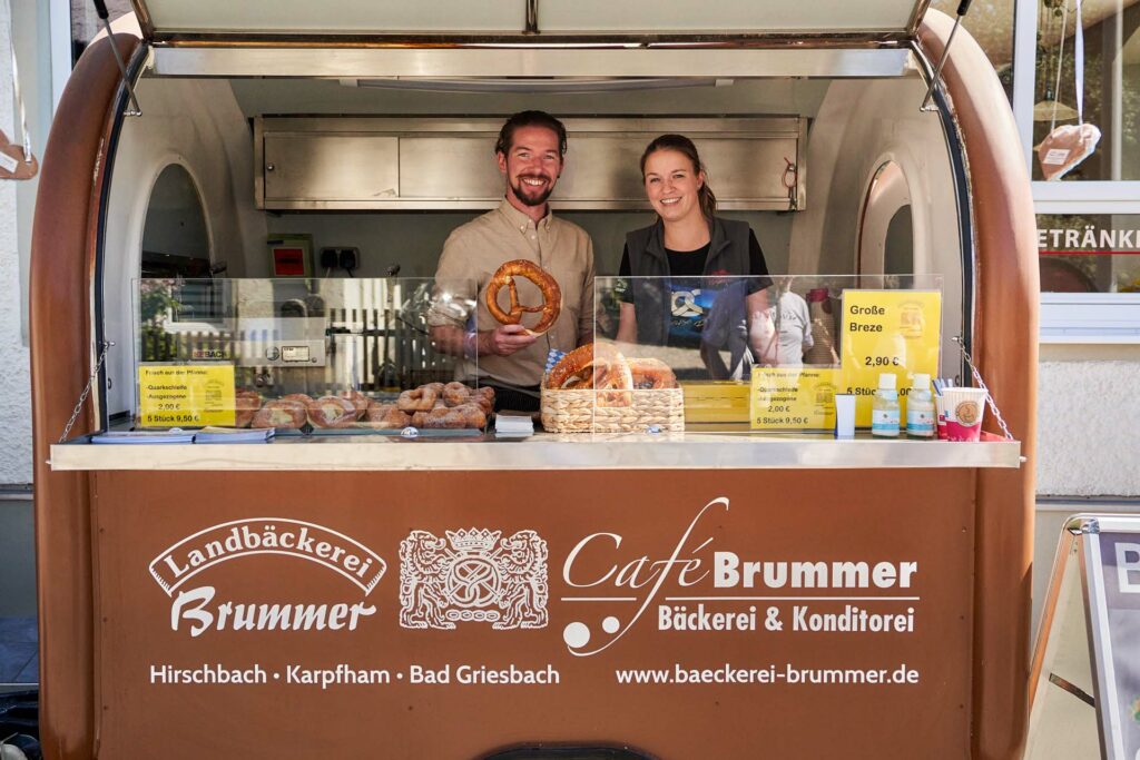 D_PA_Bad Griesbach_Karpfhamer Fest 2022 Unterhaltung Standkonzert Cafe Brummer (Dirschl Johann)_DSC01802