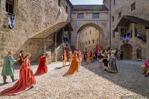 D_AÖ_Burghausen_Burgfest 2023 Einzug (Dirschl Johann)_DSC07401