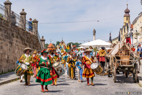 D_AÖ_Burghausen_Burgfest 2023 Einzug (Dirschl Johann)_DSC09919